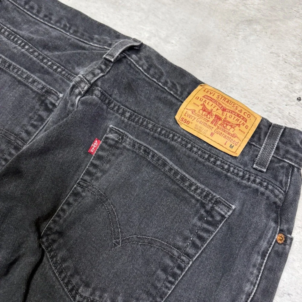 Levis 550 Relaxed Fit Tapered Leg Black Denim Jeans Mens 35x30 Faded